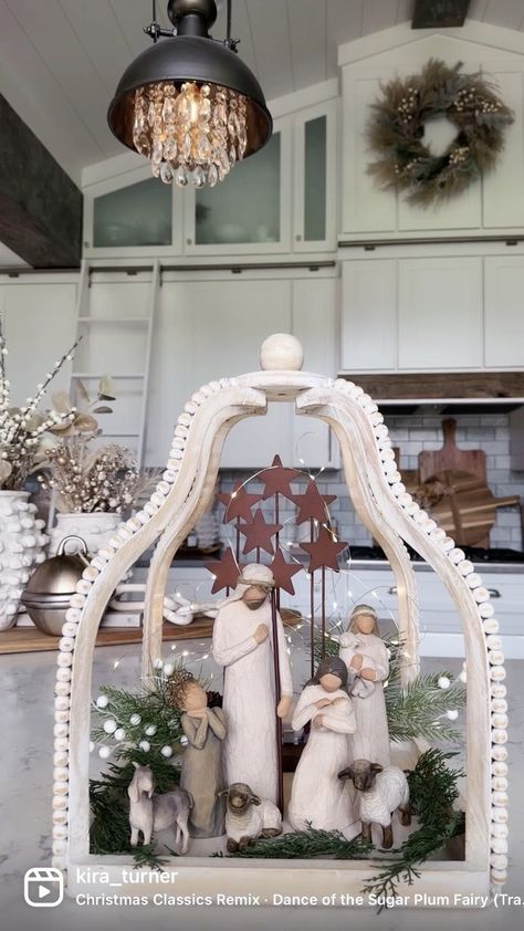 How To Display Willow Tree Figurines, Willow Tree Angel Display Ideas, Willow Tree Decor Ideas, Nativity On Mantle, Willow Tree Nativity Set Display Ideas, Willow Tree Figurines Display Ideas, Nativity Scene Display Ideas, Nativity Table Centerpiece, Nativity Centerpiece Table Decorations