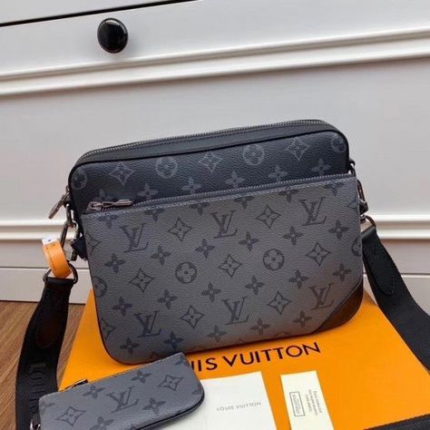 Louis Vuitton Trio Messenger, Tas Lv, Fake Designer Bags, Tote Bag Patters, Louis Vuitton Neverfull Mm, Usa Accessories, Messenger Bag Men, Shopping Tote Bag, Replica Handbags