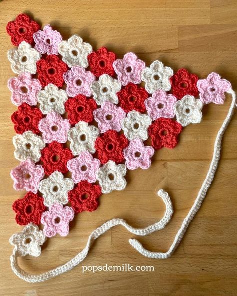 chain sc - single crochet sl st - slip stitch dc - double crochet tr - treble crochet Make 36 flowers for the bandana Heart Bandana Crochet Pattern, Crochet Flower Bandana, Crochet Bandana Pattern Free, Crochet Bandana Flower, Nerdy Crochet Patterns, Crochet Bandana Pattern, Flower Bandana, Nerdy Crochet, Crochet Hair Bows