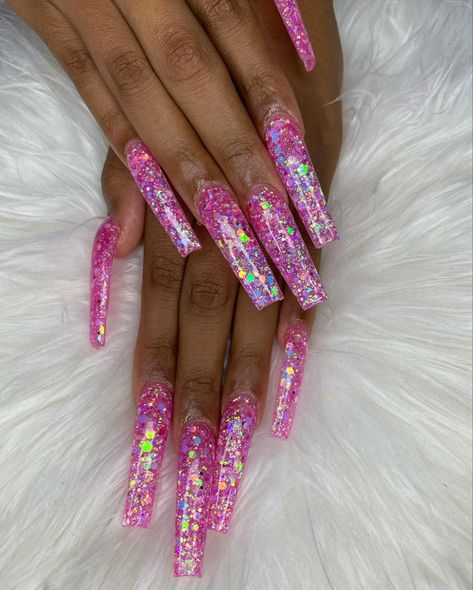 Rainbow Glitter Nails, Pink Sparkle Nails, Chunky Glitter Nails, Hollywood Nails, Cute Nail Colors, Glitter Nails Acrylic, Pink Glitter Nails, Curved Nails, Goth Nails