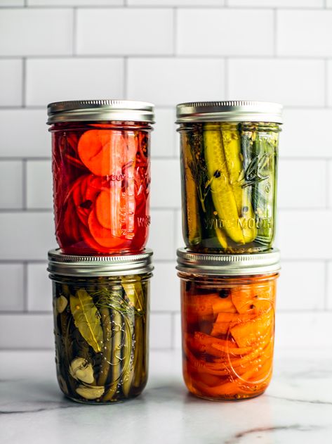 Quick Pickled Vegetables (Four Ways) #quickpickle #pickledvegetables #radishes #greenbeans #carrots #cucumbers #canning #brine #condiments #toppings #appetizers #snacks Fermentation Station, Quick Pickled Radishes, Vegetarian Gourmet, Quick Pickled Vegetables, Quick Pickles, Dill Recipes, Veggie Recipe, Thyme Recipes, Pork Schnitzel