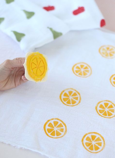 Pucker Up with 6 Citrus Crafts Citrus Baby, Handmade Charlotte, Diy Bebe, Stamp Carving, Fruit Party, Handmade Stamps, Fabric Stamping, Diy Stamp, Lemonade Stand