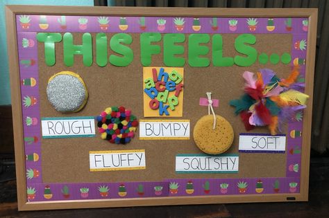 Sensory Touch Board, Touch Board Sensory, Preschool Sensory Board, Sensory Family Theme, 5 Senses Board Preschool, Discovery Preschool Activities, Sensory Bulliten Board, Discovery Preschool Classroom, Senses Art Activities Preschool