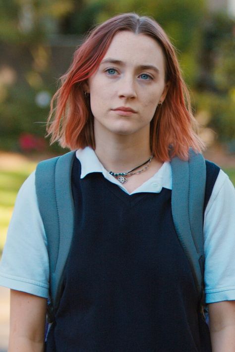 Greta Gerwig Explains 7 Cultural References From Lady Bird Saorsie Ronan Aesthetic, Lady Bird Aesthetic, Lady Bird Movie, Saorsie Ronan, Greta Gerwig, Saoirse Ronan, French Twist Hair, Girl In Red, Lady Bird