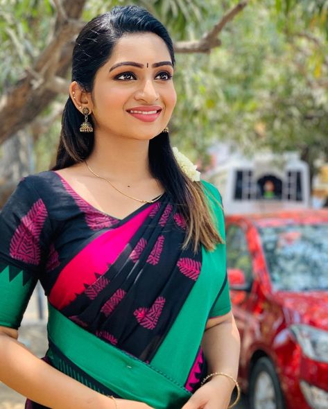 Nakshatra Nagesh, Nakshathra Nagesh, Saree Photos, Indian Models, Beautiful Smile Women, Beautiful Saree, Actress Photos, Desi Beauty, Asian Beauty