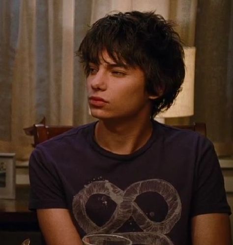 Wimpy Kid Movie, Hot Emo Guy, Devon Bostick, Emo Men, Pin Search, Wimpy Kid, Ideal Boyfriend, Emo Guys, Zoo Wee Mama