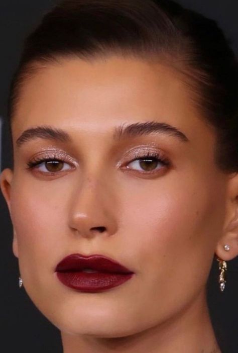 Navy Dress Red Lipstick, Brick Red Lipstick Makeup, Red Lipstick Olive Skin Tone, Burgundy Lipstick Makeup Look, Dark Red Brown Lipstick, Berry Lip Bridal Makeup, Wedding Makeup With Red Lipstick, Wine Dress Makeup Look, Wedding Makeup Dark Lip