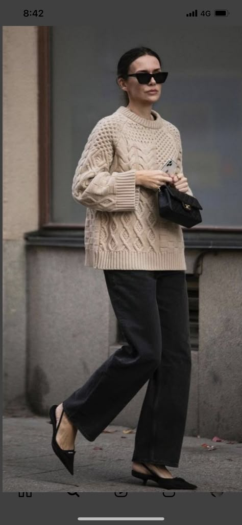 Minimalist Moda, Black And White Outfit, Style Casual Chic, Effortless Fashion, Looks Chic, 가을 패션, Fashion Designs, Looks Style, Style Chic