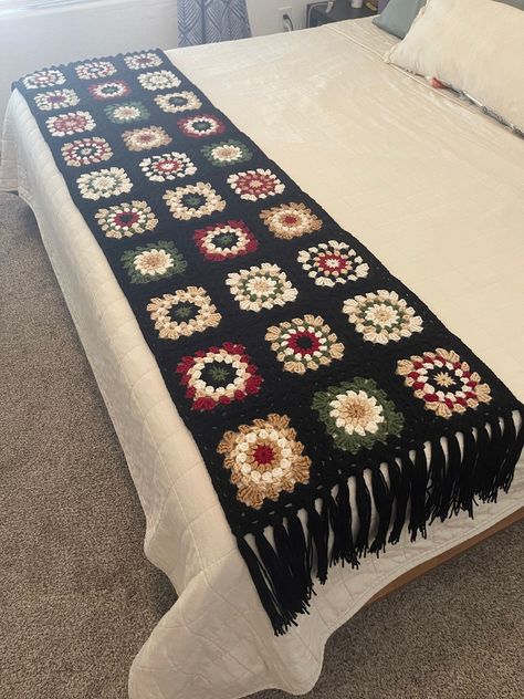 Beautiful Crochet Blanket Ideas: Handmade Warmth for Chilly Nights Bed Runner Crochet Pattern, Bed Runner Crochet, Granny Square Bed Runner, Neutral Granny Square Blanket, Crochet Bed Throw, Crochet Bed Runner, Crochet Bedding, Crochet Blanket Colors, Granny Square Pillow