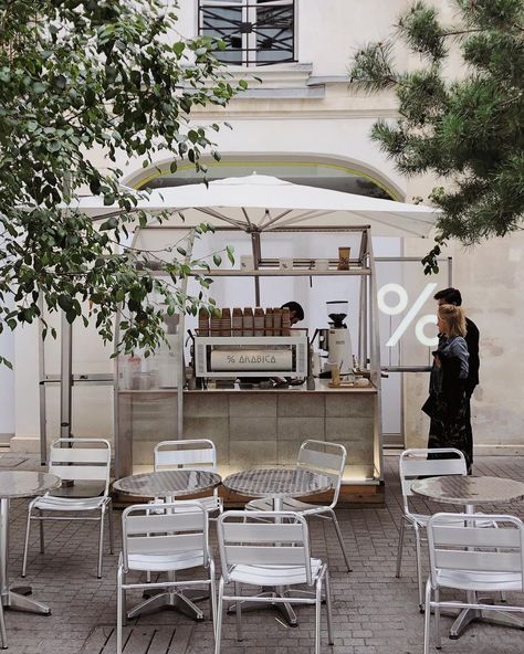 Coffee Booth Design Outdoor, Coffee Booth Design, Coffee Booth, Coffee Kiosk, Pop Up Cafe, Coffee Stand, Small Coffee Shop, Outdoor Restaurant Design, Cafe Concept