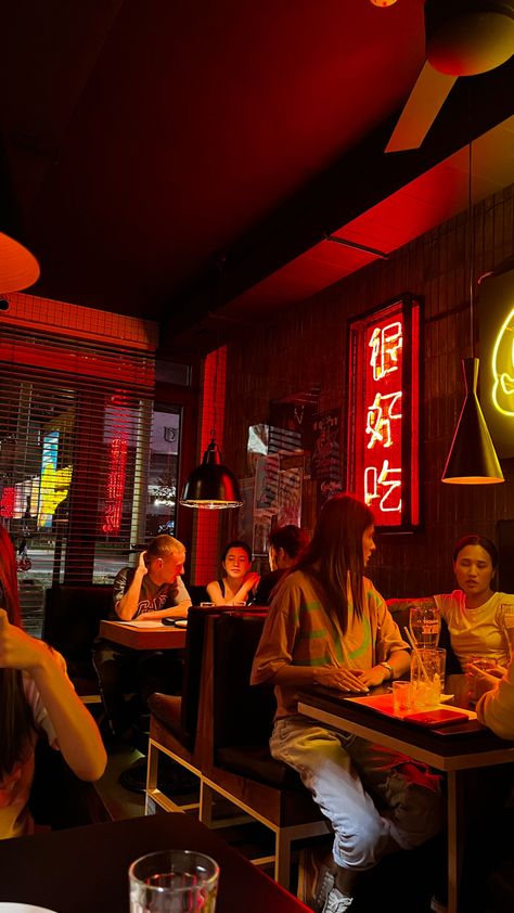 Korean Pub Interior, Old School Chinese Restaurant, Korean Tent Restaurant, Aesthetic Japanese Restaurant, Korea Restaurant Design, Hibachi Restaurant Aesthetic, Japan Restaurant Design, Asian Restaurant Aesthetic, Korean Restaurant Design