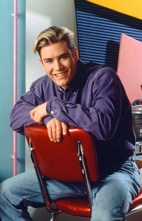 Mark Paul Gosselaar (Zack Morris on Saved By The Bell) Zach Morris Saved By The Bell, Zack Saved By The Bell, Saved By The Bell Zack, Zach Morris, Save By The Bell, 90s Heartthrobs, Mark Paul Gosselaar, Zack Morris, Kelly Kapowski