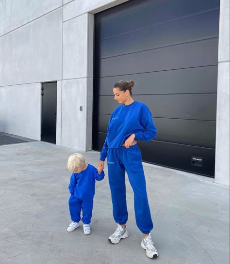 Newborn Matching Outfit Mom, Mom Son Outfits Matching, Boy Mom Matching Outfits, Mommy Aesthetic Outfit, Baby Boy And Mom Outfits, Mom And Boy Matching Outfits, Mom And Baby Boy Matching Outfits, Boy Mom Outfits, Matching Mommy Son Outfits