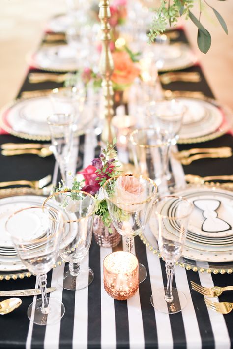 Kate Spade Wedding Inspiration by Christine Skari | SouthBound Bride Kate Spade Bridal Shower Theme, Black Wedding Table Setting, Wedding Table Decorations Pink, White Wedding Table Setting, Kate Spade Inspired Wedding, Kate Spade Theme, Kate Spade Party, Kate Spade Wedding, White Table Settings