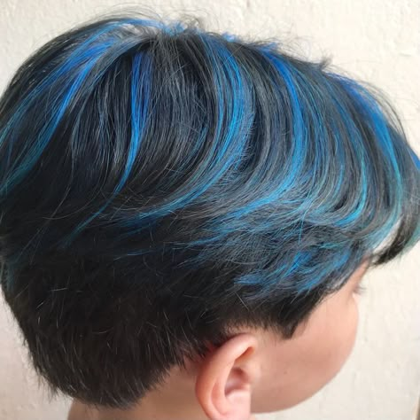 Men Blue Highlights Hair, Dyed Tips Short Hair Men, Brunette Hair Blue Highlights, Men Blue Hair Color, Hair Dye Short Hair Men, Guy Colored Hair, Blue Hair On Men, Man Hair Color Ideas, Tomboy Hair Color