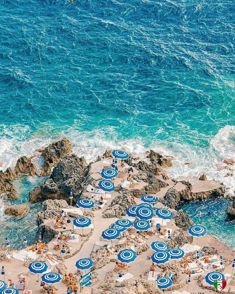 Fontelina Capri - Beach Club with Restaurant - Capri, Italy #italy #capri #travel Italy Beaches, Sorrento Italy, Capri Italy, Italy Trip, Italian Summer, European Summer, Beautiful Places To Travel, Positano, Travel Inspo