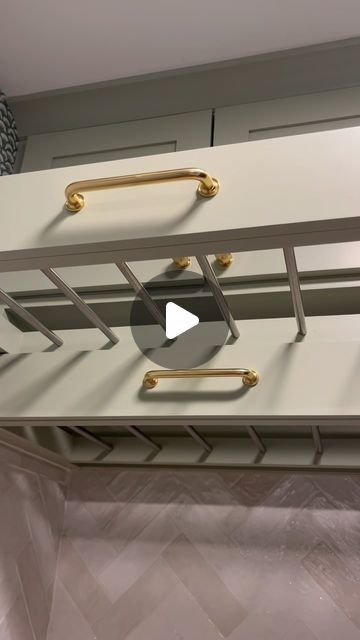 Under Counter Drying Rack, Retractable Drying Rack Laundry Room, Built In Clothes Drying Rack, Wall Mounted Drying Rack Laundry Rooms, Built In Drying Rack Laundry, Laundry Room Drying Rack Ideas, Laundry Drying Rack Ideas, Hanging Clothes Drying Rack, Laundry Room Drying Rack