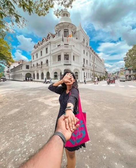 Pondicherry Photography Ideas Couple, Udaipur Couple Photoshoot, Pondicherry Couple Photoshoot, Pondicherry Photography, Couples Candid Photography, Kandy Sri Lanka, Travel Pose, Summer Picture Poses, Travel Pictures Poses