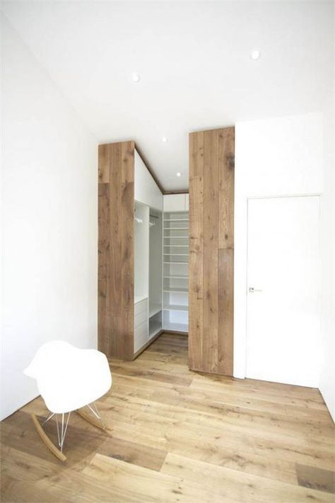 Apartemen Studio, Closet Design Layout, Walking Closet, Closet Renovation, Closet Layout, Wardrobe Room, Closet Decor, Bedroom Closet Design, Wardrobe Design Bedroom