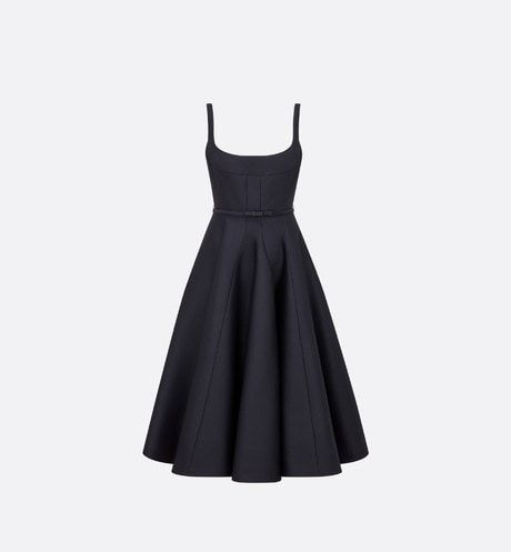 Dior Formal Dress, Dior Classic Dress, Dior Collection 2023, Dior Dress Elegant Classy, Dior Iconic Dress, Dior Midi Dress, Dior Dress Elegant, Dior Black Dress, Dior Silhouette