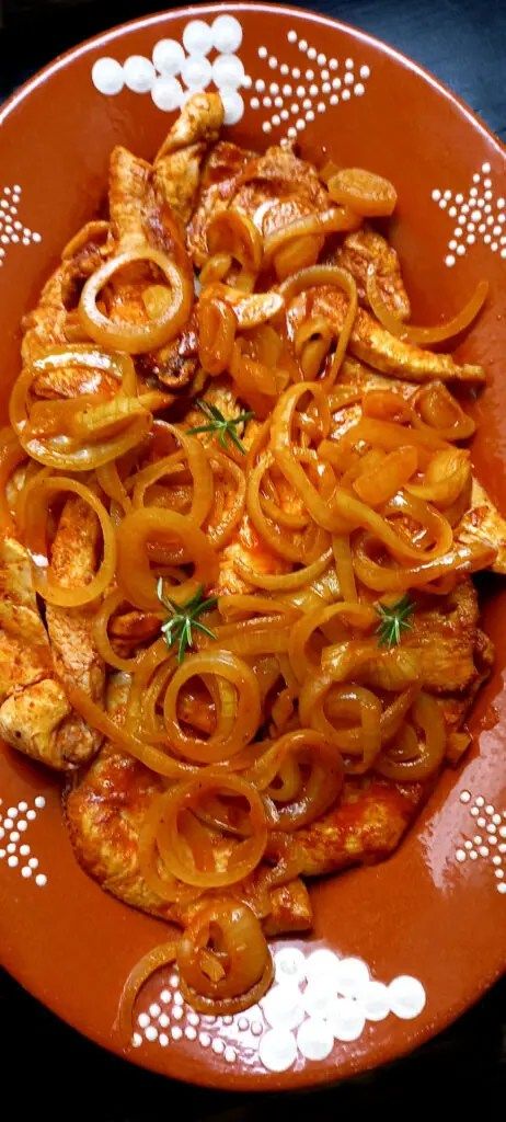 Portuguese Food, Turkey Dishes, Beef Recipes Easy, Portuguese Recipes, European Food, Fabulous Foods, International Recipes, Turkey Recipes, Keto Diet Recipes