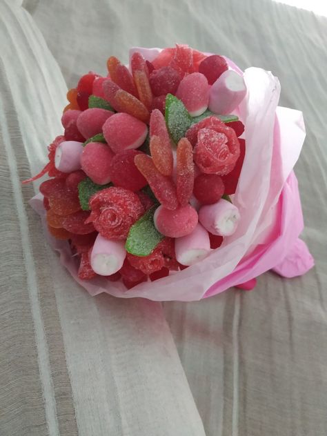 Jolly Rancher Flowers, Lolly Bouquet, Food Boquets, Gummy Bouquet, Candy Flower Bouquet Diy, Candy Flower Bouquet, Food Bouquet, Candy Bouquet Diy, Candy Bouquets