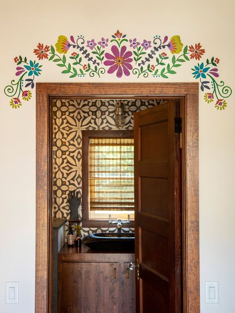 The Bungalow Wall Decal was inspired some incredible hand paintings we saw above doorways during our global travels! They’re so beautiful, we couldn’t wait to make something similar for our homes! This wall decal is bohemian and looks so cute over a doorway, window or mirror! The kit comes with 5 pieces that fit togeth Interior Design Per La Casa, Mexican Home Decor, Mexican Home, Design Del Prodotto, Natural Life, Spanish Style, Dream House Decor, Boho Home, Beautiful Interiors