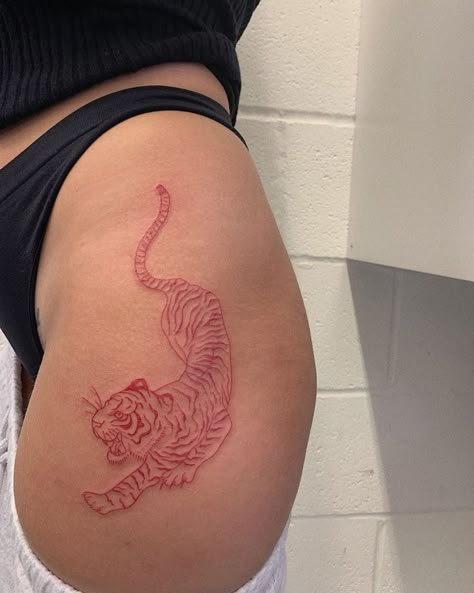 Tiger Red Tattoo, Red Bee Tattoo, Year Of The Tiger Tattoo For Women, Tiger Rib Tattoo, Red Tiger Tattoo, Tiger Tattoo Thigh, Hawaii Tattoo, Red Tattoo Ideas, Hip Thigh Tattoos