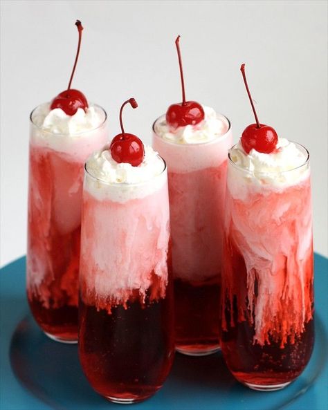 Italian Cream Soda Italian Cream Soda Recipe, Italian Cream Soda, Italian Cream, Italian Soda, Soda Recipe, Fresh Raspberries, Alcoholic Drink, Homemade Italian, Cream Soda