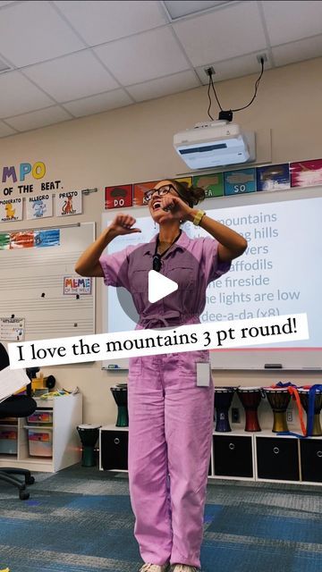 M O L L I E teaches M U S I C 🎶 | Another day, another elementary choir warm up!! 🎶👏🏼🎵   #elementarychoir #elementarymusic #choirteacherlife #choirteacher #choirdirector... | Instagram Elementary Choir Songs, English Day Ideas, Choir Humor, Choir Warm Ups, Music Preschool, Music Teacher Ideas, Storytime Activities, Musical Lessons, Elementary Choir