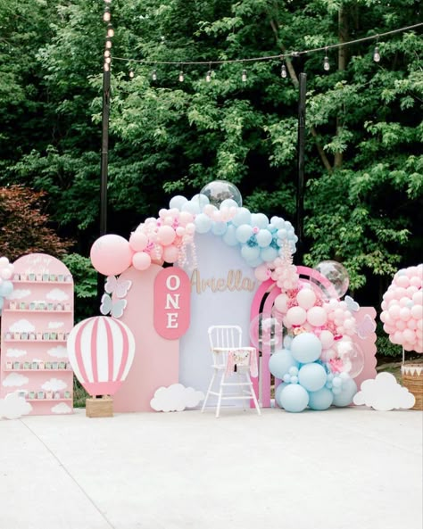 Hot Air Balloons Party, Hot Air Balloon Backdrop Birthday, Up In The Clouds Birthday Party, Pink Blue Birthday Party, Cloud 1st Birthday Party, Hot Air Balloon Birthday Theme Backdrop, Hot Balloon Decorations, On Cloud One Birthday, Pink Hot Air Balloon Baby Shower Theme