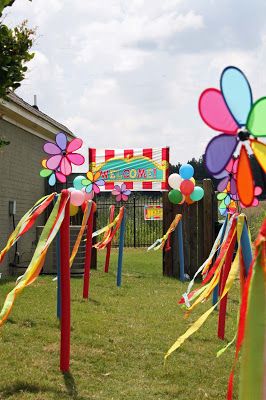 Southern Lagniappe: Carnival Birthday Party Fun Fair Decoration Ideas, Sports Gala Decoration Ideas For School, Pta Event Ideas, School Carnival Decorations, Spring Festival Ideas, Giant Pinwheel, Pta Events, Carnival Activities, Backyard Carnival