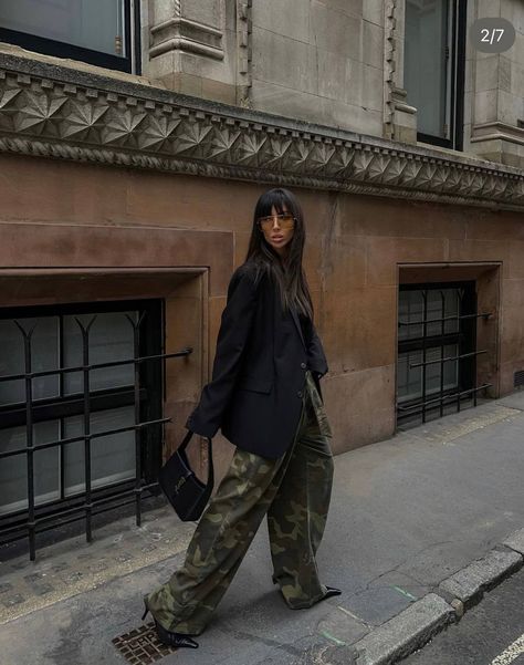 Outfit Ideas Pants, Camouflage Pants Outfit, Pant Outfit Ideas, Trouser Pants Outfits, Ivona Zupet, Camouflage Outfit, Pants Casual Outfit, Not Going Out, Camo Outfit