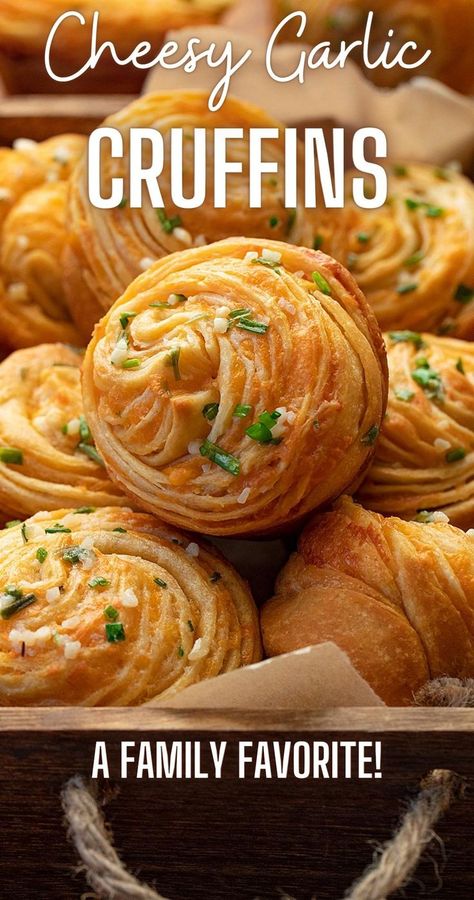 Close-up image of a tray filled with Cheesy Garlic Cruffins garnished with chives. Cruffin Recipe, Crescent Recipes, Elegant Appetizers, Crescent Roll Recipes, Breads And Rolls, Muffin Tin, Crescent Rolls, Bread Recipes Homemade, Pastry Recipes