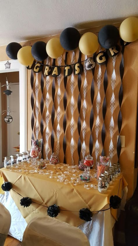 Graduation Candy Table Graduation Candy Table, College Graduation Party Decorations, Graduation Party Pictures, High School Graduation Party Decorations, Graduation Table Decorations, Graduation Party Table, Backyard Graduation Party, Outdoor Graduation Parties, Graduation Party High