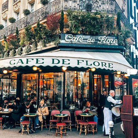 Paris Street Cafe, Paris Coffee Shop, Bistro Interior, Coffee In Paris, Bistro Restaurant, France Aesthetic, Open Market, Restaurant Paris, Paris Vacation