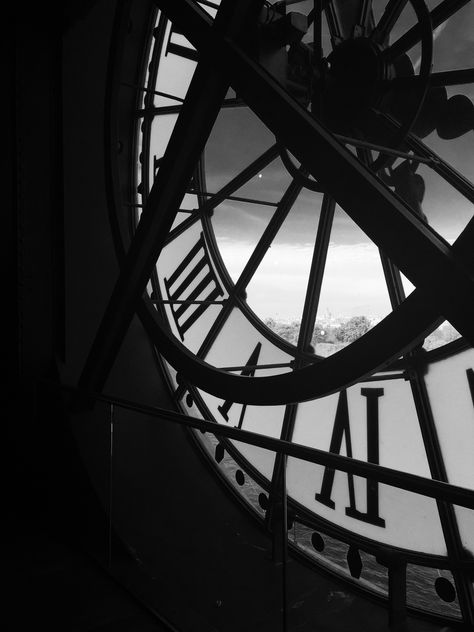 Travel Photography Aesthetic Filter Edit Paris France Museum Clock Time Tower Black and White B&W France Museum, Travel Photography Aesthetic, Pretty World, Filter Edit, Steampunk Clock, White Clocks, Old Clocks, Aesthetic Filter, Photography Aesthetic