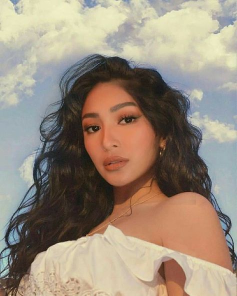 Nadine Lustre Port, Nadine Lustre Aesthetic, Nadine Lustre Outfits, Nadine Lustre Instagram, Nadine Lustre Fashion, Morena Makeup, Lady Luster, On The Wings Of Love, Philippine Women