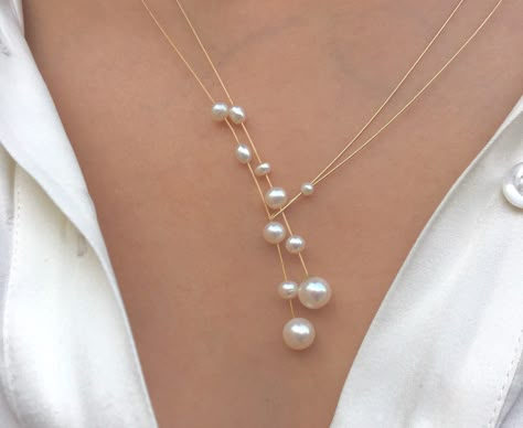 Pearl Necklace Freshwater, Classic Pearl Necklace, Pearl Necklace Designs, Accesories Jewelry, Freshwater Pearl Necklaces, Jewelry Diy, A Necklace, Necklace Designs, Crystal Jewelry