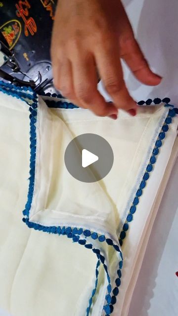 Curtain Tips And Tricks, Stitching Tips Sewing Hacks, How To Stitch A Dress, Cotton Dupatta Designs, New Dupatta Designs, Sowing Tricks, Lace On Dupatta, Stitching Hacks, Neck Design With Lace