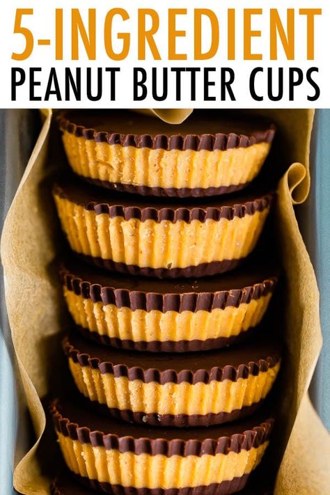 Make your own peanut butter cups using just 5 simple ingredients -- dark chocolate chips, peanut butter, coconut oil, honey and sea salt. #peanutbuttercups #healthypeanutbuttercups #eatingbirdfood Healthy Peanut Butter Cups, Peanut Butter Cups Recipe, Homemade Peanut Butter Cups, Pb Cups, Chocolate Peanut Butter Cups, Peanut Butter Honey, Homemade Peanut Butter, Healthy Peanut Butter, Melting Chocolate Chips