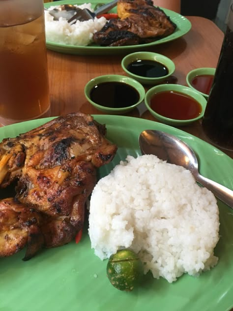 #pinterest #foodphotography #food #photography #recipe #chicken Random Food Pictures, Inasal Chicken Photo, Inasal Chicken Recipe, Date Prank, Aesthetic Myday, Food Cravings Aesthetic, Photo Prank, Fake Boyfriend Snapchat Pictures, Food Prank