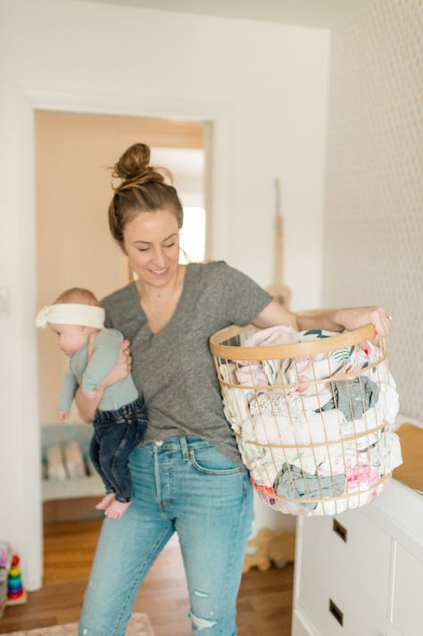 How To Get Stuff Done When You're A Tired Mom | The Mama NotesThe Mama Notes Granola Mom, Parents Photography, Moms Photography, Childhood Photography, Toddler Photoshoot, Womens Month, Rain Photo, Kids Inspo, Get Stuff Done