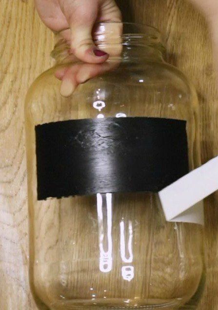 8 Upcycling ideas for pickle jars to decorate your home. DIY home decor ideas that are cheap and easy. #diy #homedecordiy #upcycled Pickle Jar Upcycle, Pickle Jars Repurposed Diy, Reuse Pickle Jars, Glass Pickle Jars Ideas, Pickle Gift Ideas, Craft Jars Ideas, Repurposed Jars Diy Projects, Gallon Pickle Jar Crafts, Large Pickle Jar Crafts