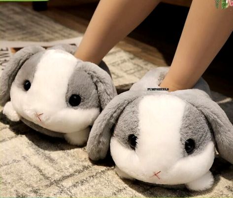 Fluffy Bunny Slippers, Pajama Ideas, Rabbit Slippers, Crocs Fashion, Bear Slippers, Bunny Slippers, Animal Slippers, Pet Play, Fluffy Bunny