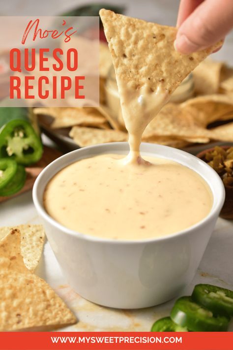 Moe's Queso Dip Recipe, Moes Queso Recipe, Grill Queso, Bojangles Fried Chicken Recipe, Queso Recipe Easy, Queso Dip Crockpot, White American Cheese, Polvorones Recipe, Nachos Cheese Dip