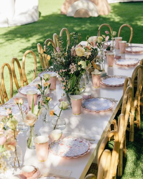 A whimsical tea party filled with joy and magic. 🫖✨💐 Storybook Tea Party, Wild Flower Tea Party, Mismatch Tea Party, Whimsical Baby Shower Ideas, Garden Theme Birthday, Whimsical Tea Party, Garden Party Recipes, Par Tea, Whimsical Baby Shower