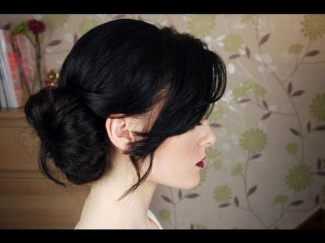 Messy Side Bun Hair Tutorial Brades Hair Styles, Bun Black Hair, Bow Buns, Side Bun Wedding, Messy Side Bun, Side Ponytails, Side Bun Hairstyles, Messy Bun With Braid, French Twist Updo