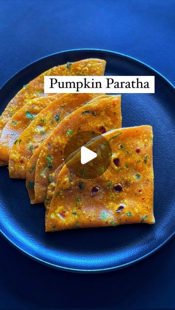 Vinny Shukla on Instagram: "Healthy Pumpkin Paratha! 🎃  Both my kids hate yellow pumpkin right from they were babies. This is how I sneaked into Paratha and they didn’t have and still don’t have any clue. A regular in their lunch box too. They have always thought it’s Masala Paratha.. trust me! :-) I have been feeding them this right from they were hand held babies until today and trick to include this healthy vegetable worked successfully. If you think it’s going to taste sweet.. NOT AT ALL! Give it a try once and become a happy mumma if your kids dislike it too.  Ingredients: Pumpkin purée - 1 cup Ginger - 1 tbsp (grated) Green Chilli - 3 (chopped) Chopped Coriander - 1/2 cup Turmeric Powder - 1/4 tsp Chilli Powder - 1 tsp Coriander Powder - 2 tsp Ajwain - 1/2 tsp Garam Masala Powder - Green Pumpkin Recipes, Yellow Pumpkin Recipes, Pumpkin Recipes Indian, Masala Paratha, Kids Lunch Box Meals, Vegetarian Recipes Dessert, Pumpkin Vegetable, Breakfast Recipes Kids, Garam Masala Powder