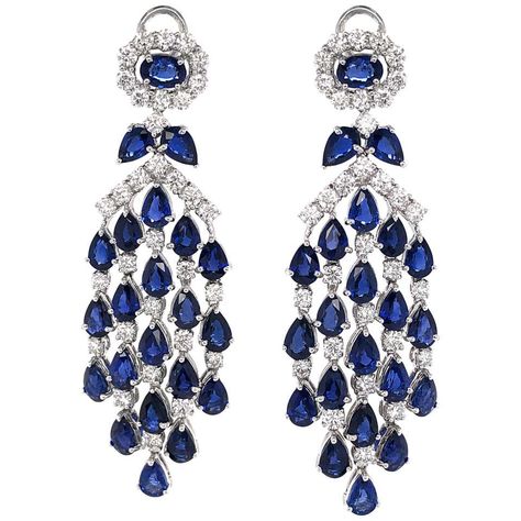 Earring Luxury, Long Diamond Earrings, Real Diamond Earrings, Blue Sapphire Jewelry, Blink Blink, Diamond Chandelier Earrings, Diamond Chandelier, Pear Earrings, Diamond Bling